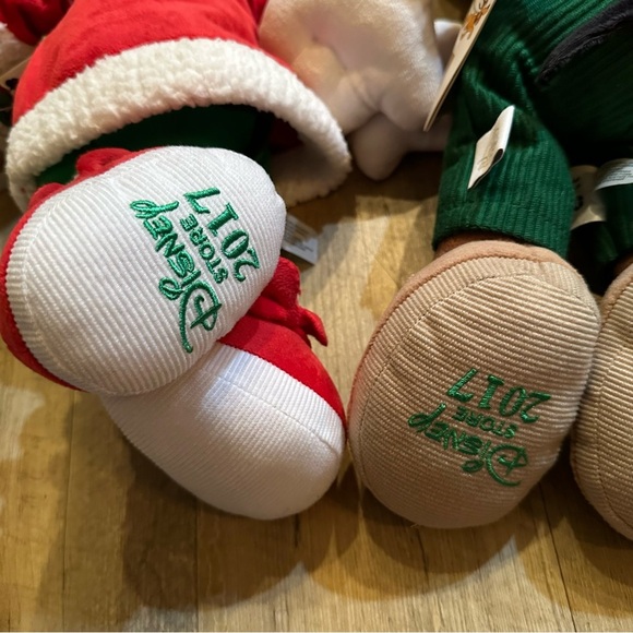 Disney Store Exclusive Original Mickey & Minnie Mouse 2017 Holiday Plush Set - Picture 4 of 7